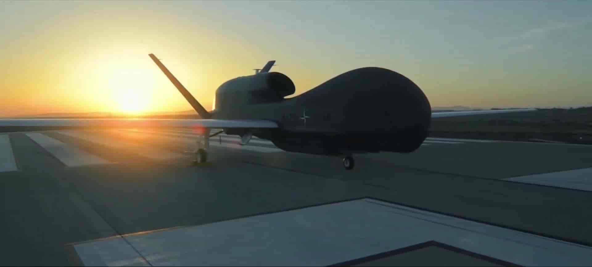 تصویری از یک پهپاد RQ4 آمریکایی